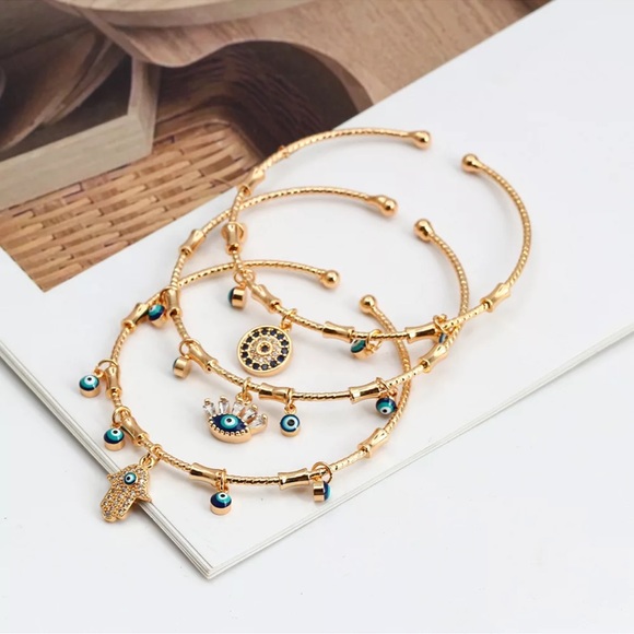 🪬🧿Ward off Bad Vibes Ultra Dainty 18 k Gold plated Crystal bracelets 🪬🧿